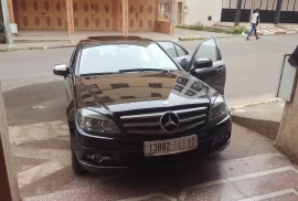 Mercedes, 220, Kenitra